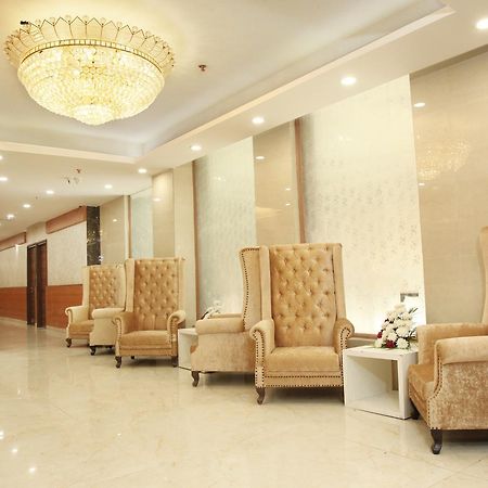 Green Palms Hotel Delhi  Exterior photo