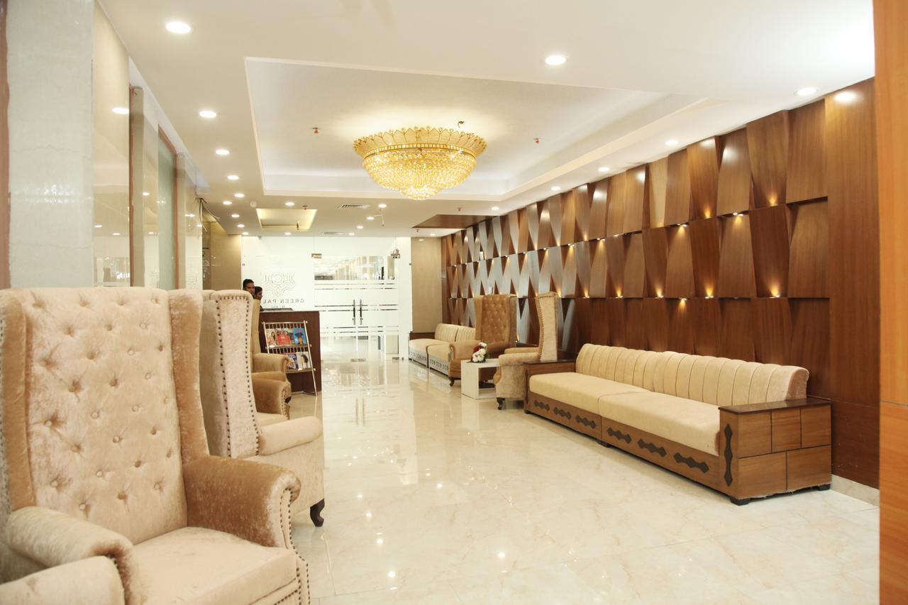 Green Palms Hotel Delhi  Exterior photo