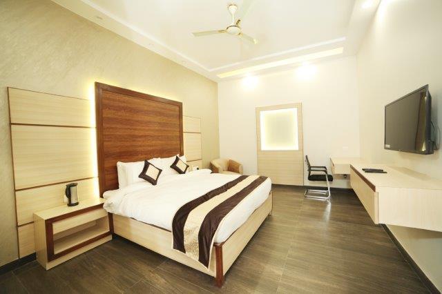 Green Palms Hotel Delhi  Exterior photo