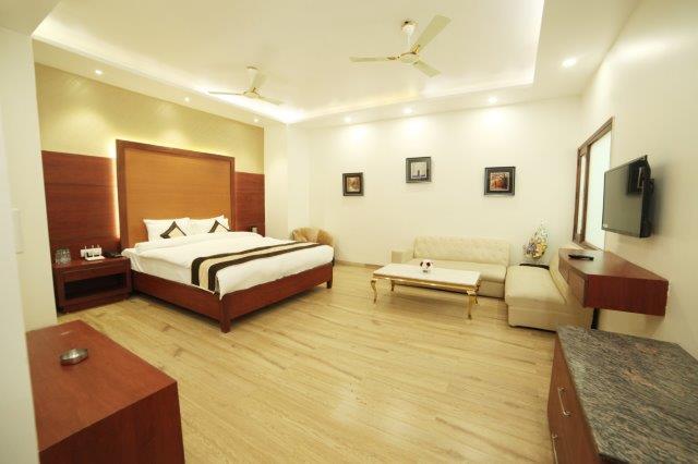 Green Palms Hotel Delhi  Exterior photo