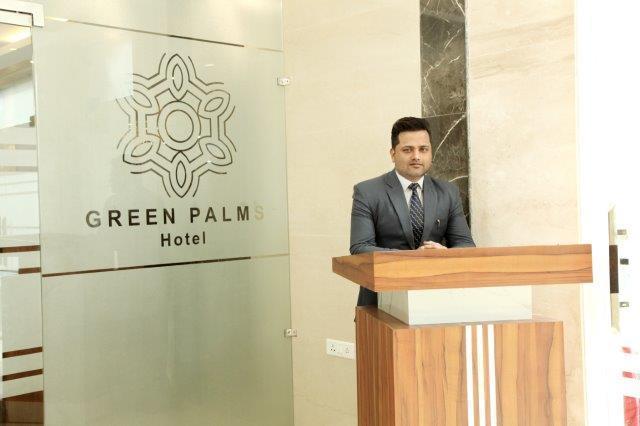 Green Palms Hotel Delhi  Exterior photo