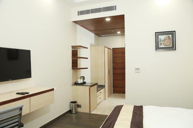 Green Palms Hotel Delhi  Exterior photo